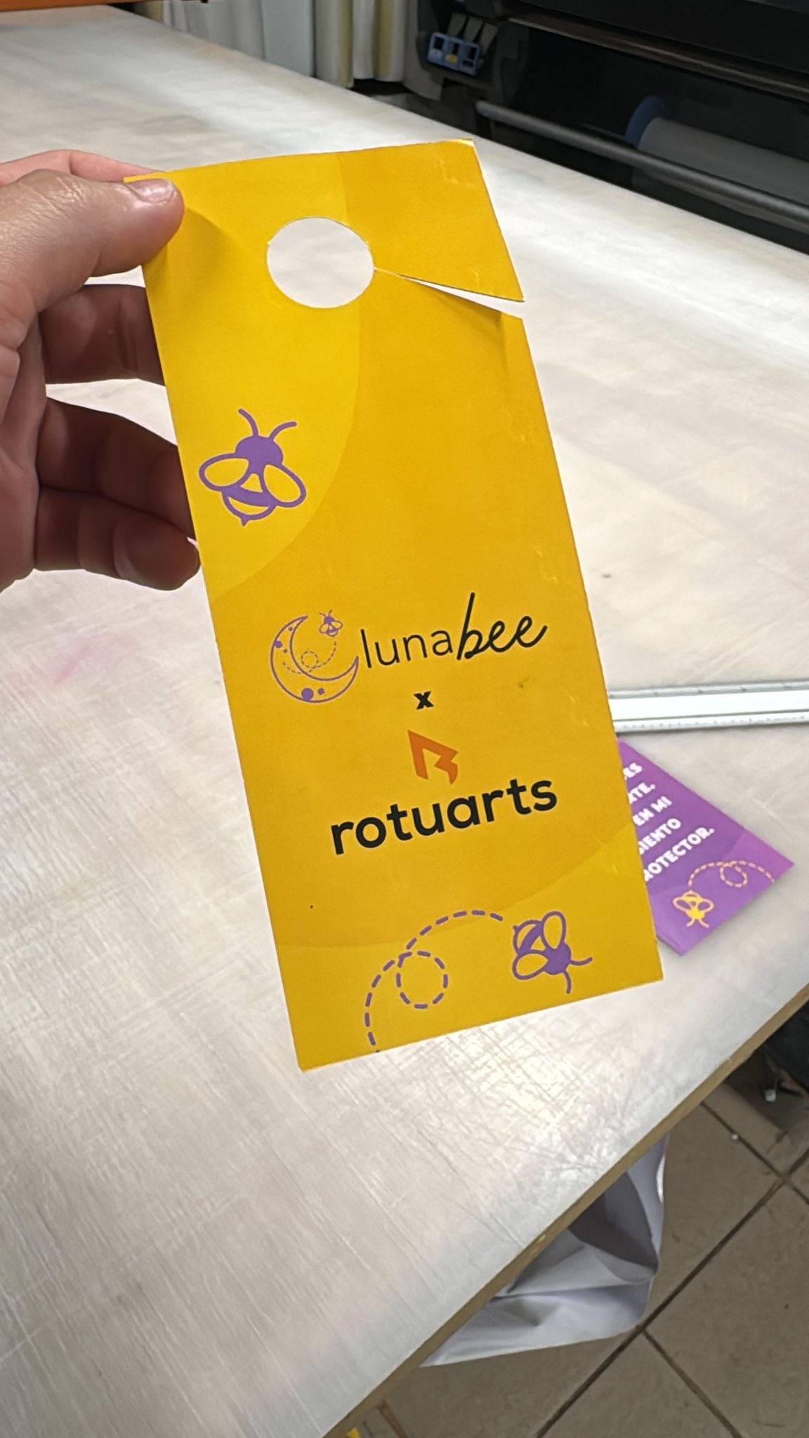 Holder "No me olvides"